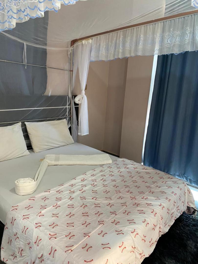 Javelin Hotel , Kampala, Uganda Tula Екстериор снимка